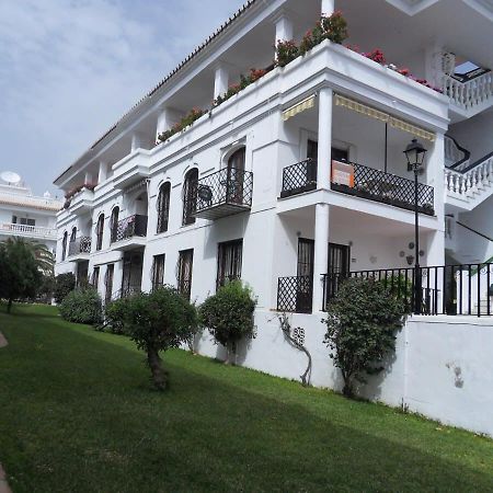Apts Burriana Nerja Bagian luar foto