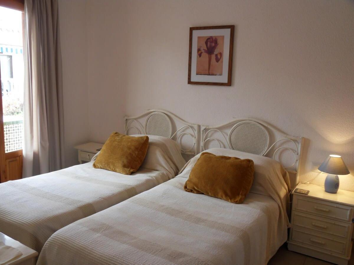 Apts Burriana Nerja Bagian luar foto