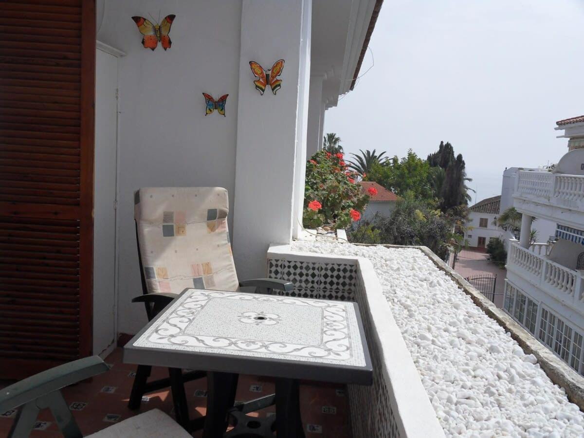 Apts Burriana Nerja Bagian luar foto