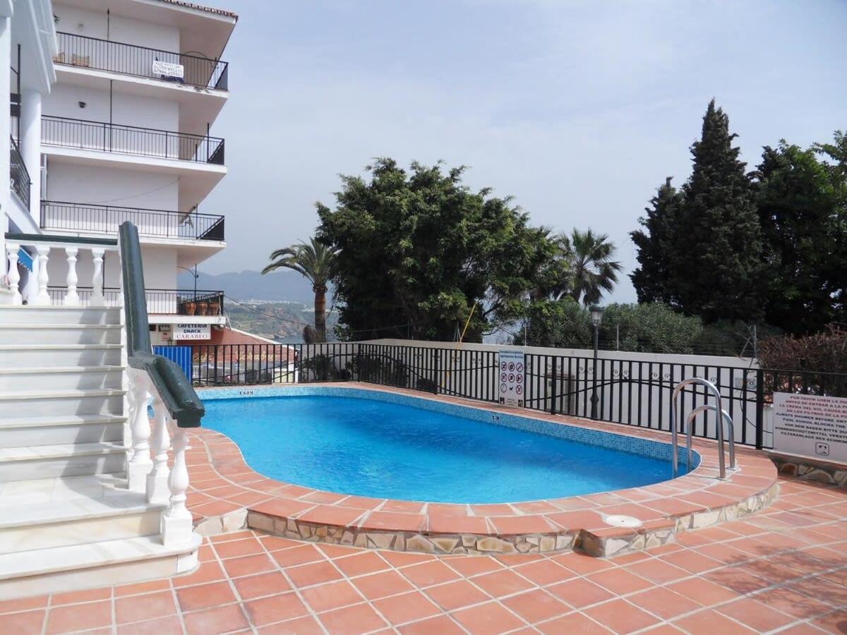 Apts Burriana Nerja Bagian luar foto